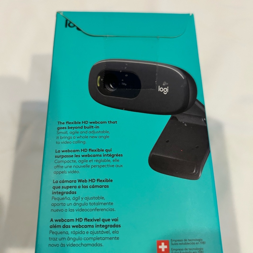 Logitech C270 HD Webcam - Picture 2 of 5